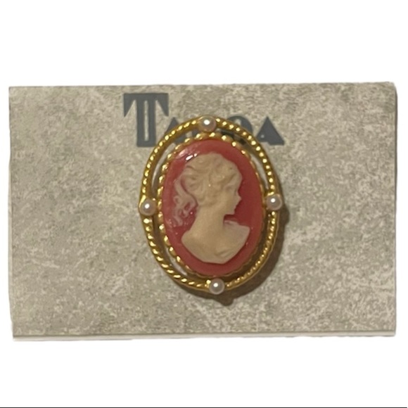 Tacoa Jewelry - Cameo and Pearl Brooch Romantic Victorian  Cottagecore Fleur De Lis Style Pin